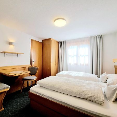 Das Bergfried - Urlaub Zentral Und Ruhig! Apartamento Riezlern Exterior foto