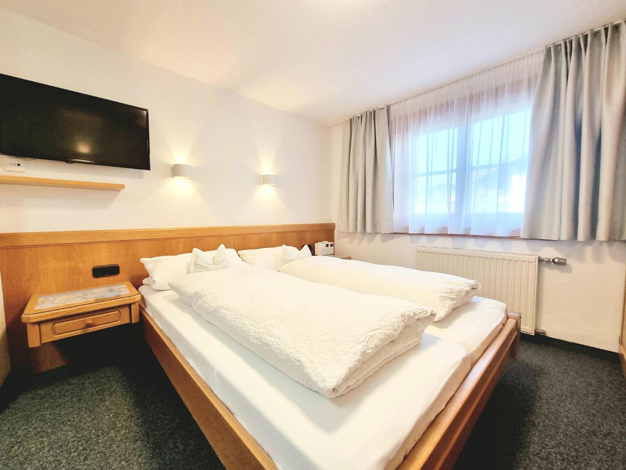 Das Bergfried - Urlaub Zentral Und Ruhig! Apartamento Riezlern Exterior foto